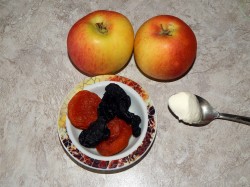 название картинки Яблоки со сметаной в духовке