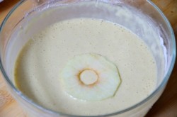 название картинки Жареные яблоки в кляре на молоке быстро и вкусно