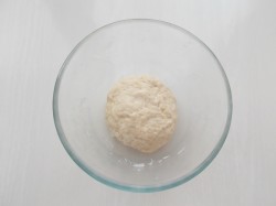 название картинки Яблоки запеченные в дрожжевом тесте в духовке