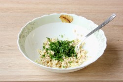 Яйца фаршированные печенью трески - шаг 5 Яйца фаршированные печенью трески - шаг 5