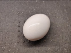 название картинки Яичница на сковороде