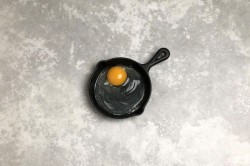 название картинки Яичница в духовке