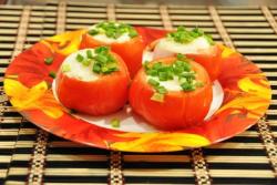 Яйца  в помидоре жареные