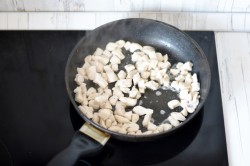 Яичные блинчики с курицей