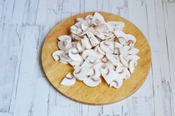 Яичные блинчики с курицей