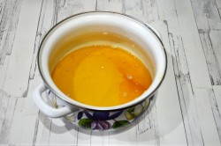 Яичный ликер