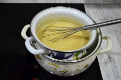 Яичный ликер