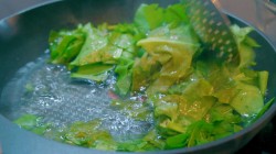 название картинки Заготовка и замораживание овощей с зеленью на зиму