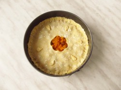 Закрытый творожный пирог с тыквой