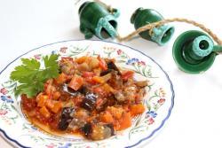 Закуска из баклажанов с помидорами