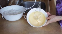 Закуска - бисквитный рулет с грибам