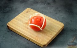 название картинки Закуска Букет роз из помидоров на 8 Марта