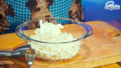 название картинки Закуска из кабачков с помидорами и творожной заправкой