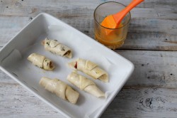 Слоеные рулетики с красной рыбой - шаг 4