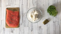 название картинки Закуска из красной рыбы и творожного сыра