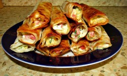 Лаваш колбаса сыр яйцо на сковороде