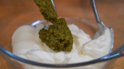 Закусочные рулеты с мясом курицы и рыбой