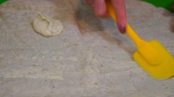 Закусочные рулеты с мясом курицы и рыбой