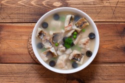 Заливное без желатина из судака - шаг 8 Заливное без желатина из судака - шаг 8