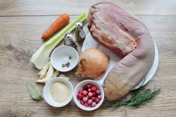 Заливное из языка говяжьего с желатином