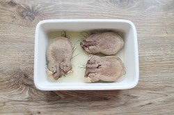 Заливное из языка говяжьего с желатином