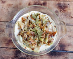 Заливной пирог на майонезе с капустой