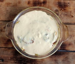 Заливной пирог на майонезе с капустой