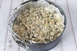 название картинки Заливной пирог с фаршем на кефире