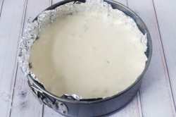 название картинки Заливной пирог с фаршем на кефире