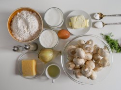 название картинки Заливной пирог с грибами