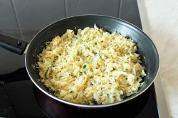 Заливной пирог с капустой на кефире