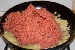 Заливной пирог с мясом на кефире