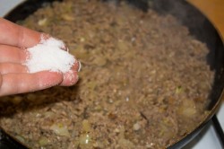 Заливной пирог с мясом на кефире