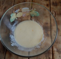 Заливной пирог с рыбой на кефире