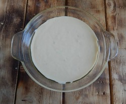 Заливной пирог с рыбой на кефире