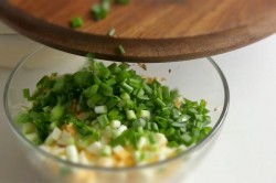 Рыбный заливной пирог с горбушей консервированной на кефире - шаг 11 Рыбный заливной пирог с горбушей консервированной на кефире - шаг 11