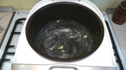 название картинки Заливной пирог в мультиварке с зеленым луком