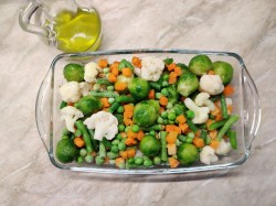 название картинки Замороженные овощи в духовке