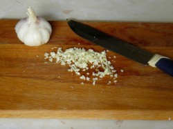 Запеченная свиная шейка в маринаде на минералке в духовке - шаг 2