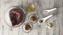 Запеченная свиная вырезка с горчицей