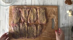 Запеченная свиная вырезка с горчицей