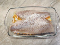 название картинки Запеченный окунь в духовке