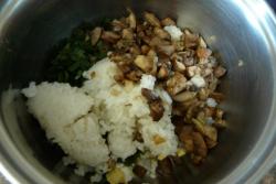 Тунец с грибами в сметане в духовке