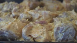 Запеченные маринованные свиные ребрышки