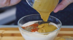 Запеченные маринованные свиные ребрышки