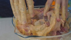 Запеченные маринованные свиные ребрышки