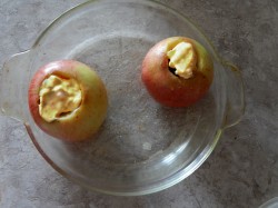 название картинки Запеченные яблоки с медом в духовке