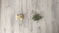 название картинки Запеченный бараний окорок в медовой глазури