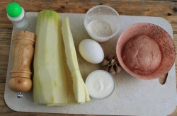 название картинки Запеканка из кабачков с фаршем в духовке