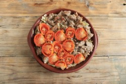 название картинки Запеканка из кабачков с фаршем в духовке